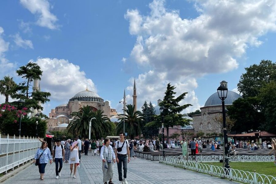 Istanbul Guided Tour Hagia Sophia, Topkapi, Cistern with Tickets