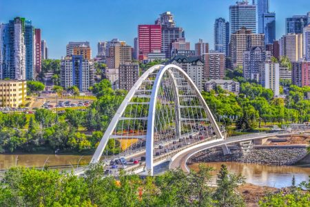 Discover Canada with Voyage Vida