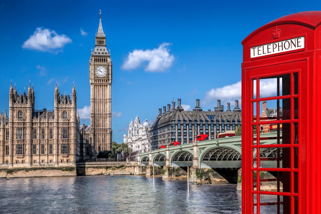Experience UK best with Voyage Vida